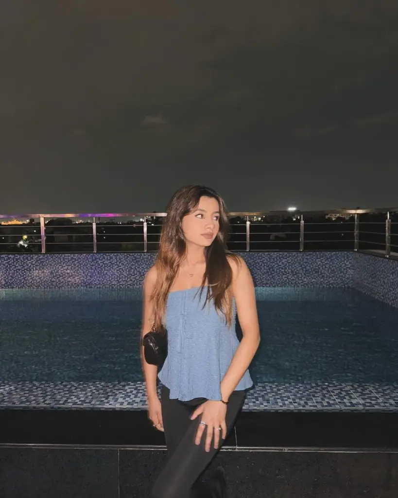 Dubai Marina Escorts In front of Marian beach